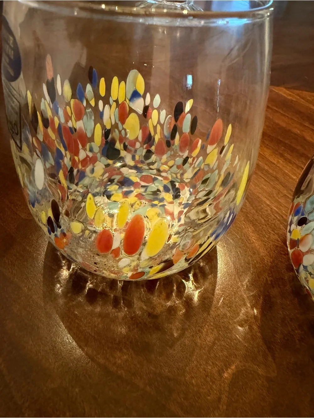 Murano White Crystal Multicolor Confetti Stemless Wine Glasses (Set of 2) - Picture 5 of 8